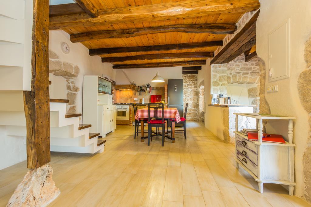 Ivanini Secluded Stone Villa With A Stunning View Brseč Екстериор снимка