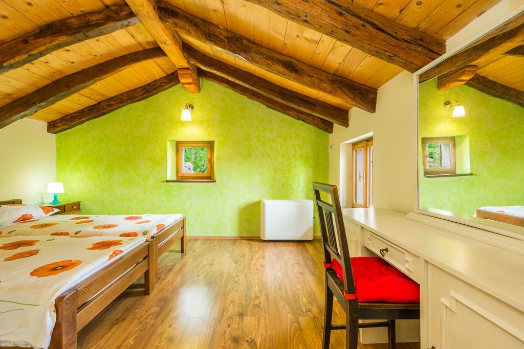 Ivanini Secluded Stone Villa With A Stunning View Brseč Екстериор снимка