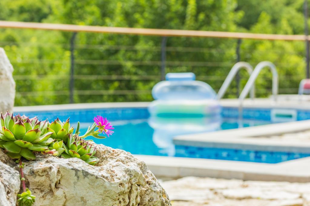 Ivanini Secluded Stone Villa With A Stunning View Brseč Екстериор снимка